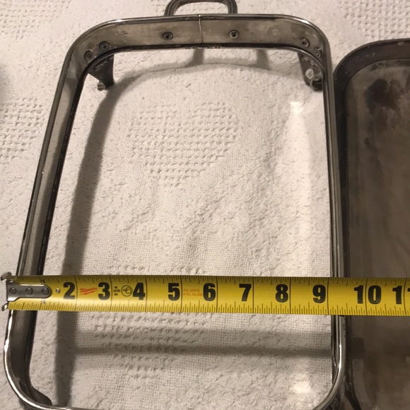 Silver Serving Stand with glass missing - Picture 5 of 10